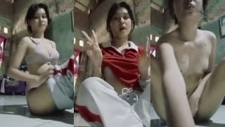 Bokep Indo Cesi Ciya Pose Sange Lagi Colmek Bikin Crot