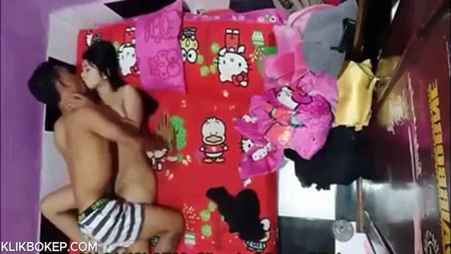 Bokep Indo Skandal Ngentot Sama Tetangga Kost sampe Crot